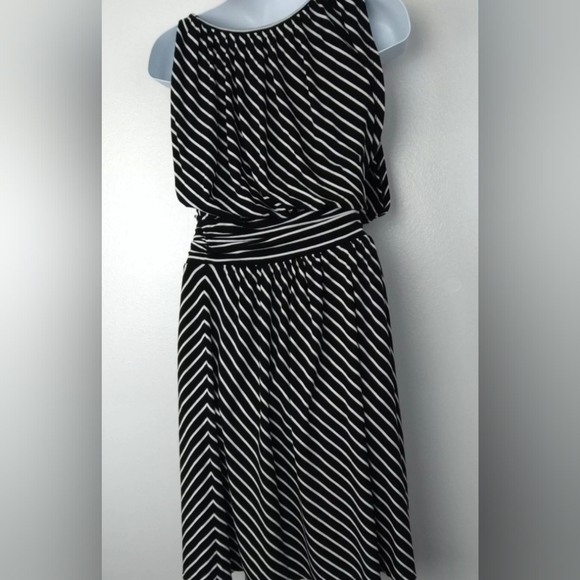 Express black and white striped sleeveless dress size small - Picture 2 of 7